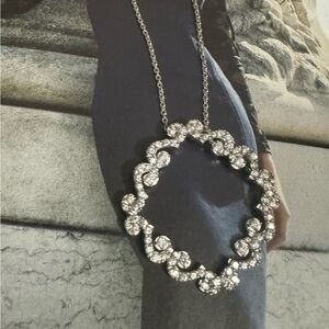 Silver tone stone necklace